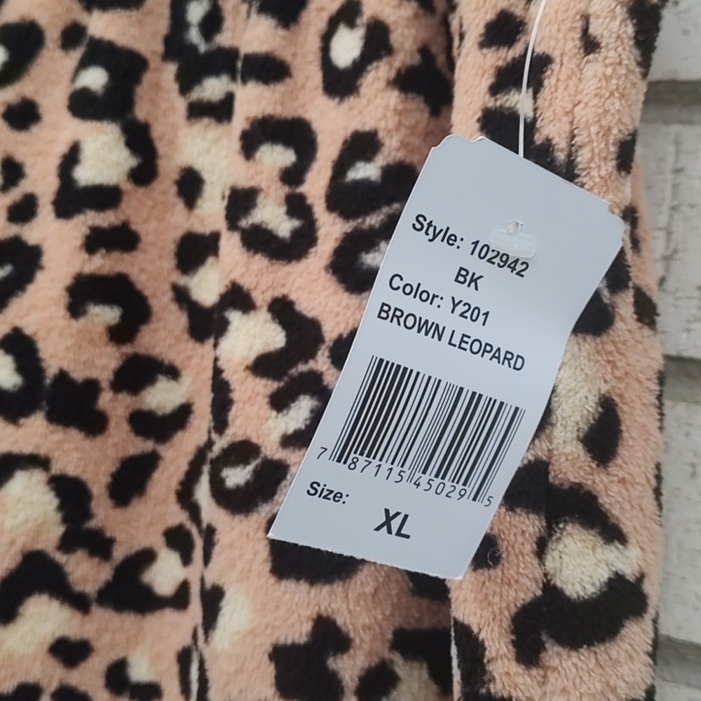 Leopard PJs* - Picture 8 of 11